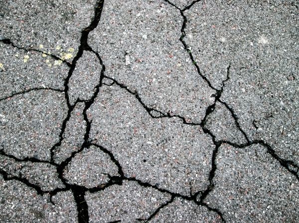 Driveway Crack Filling in San Rafael